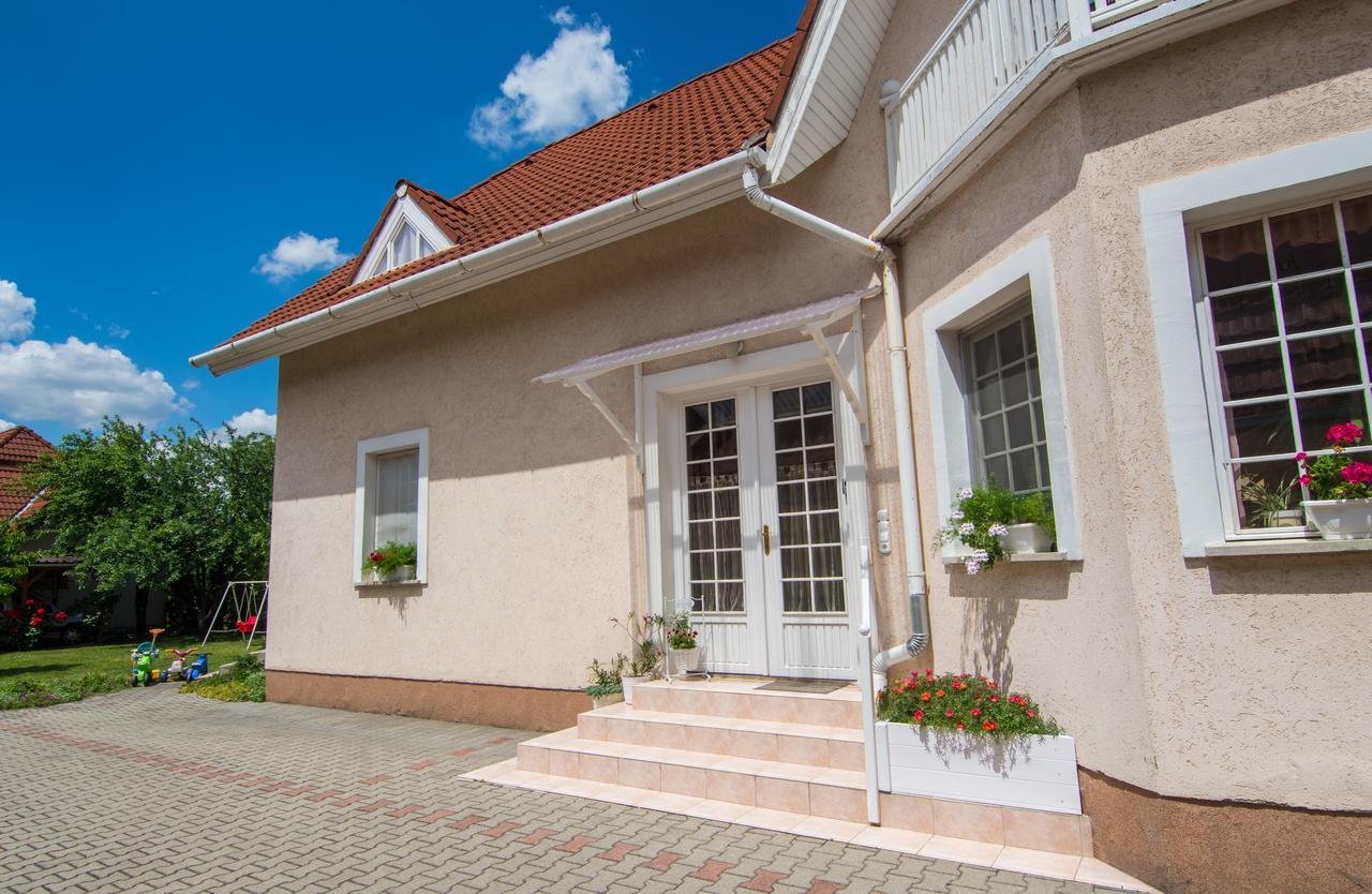 White Apartment كيستاي المظهر الخارجي الصورة